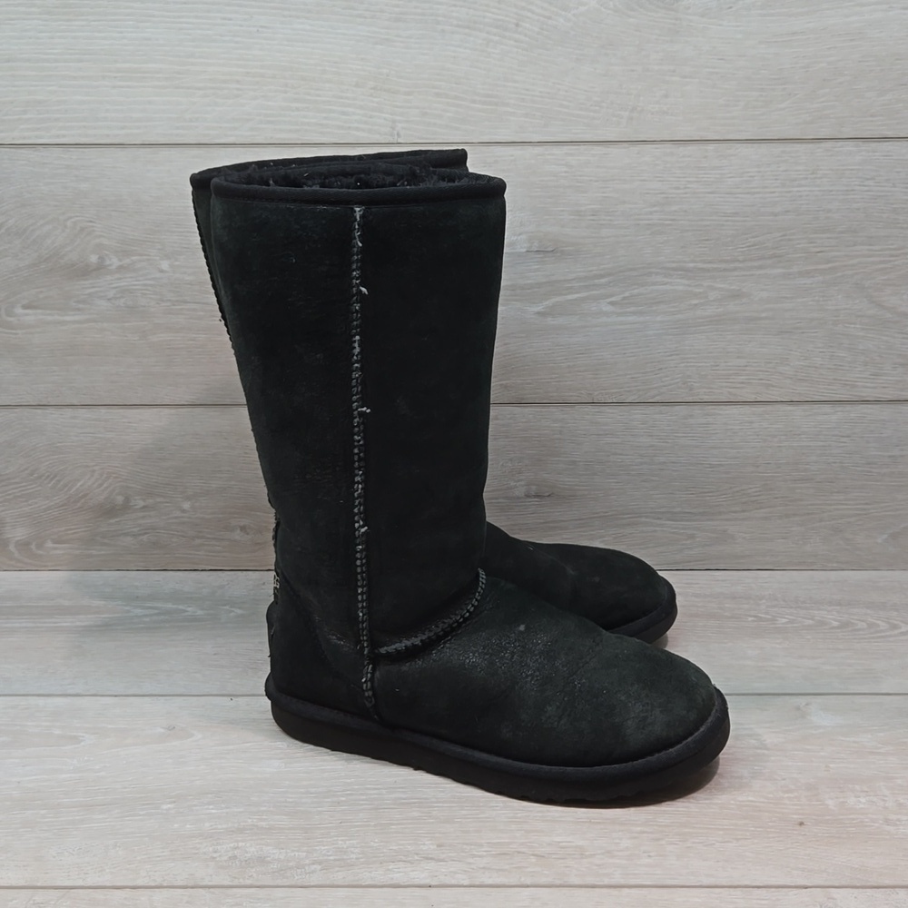 Ugg Australia Women 5804 Leather Tall Sheepskin Boots shoes sz 7